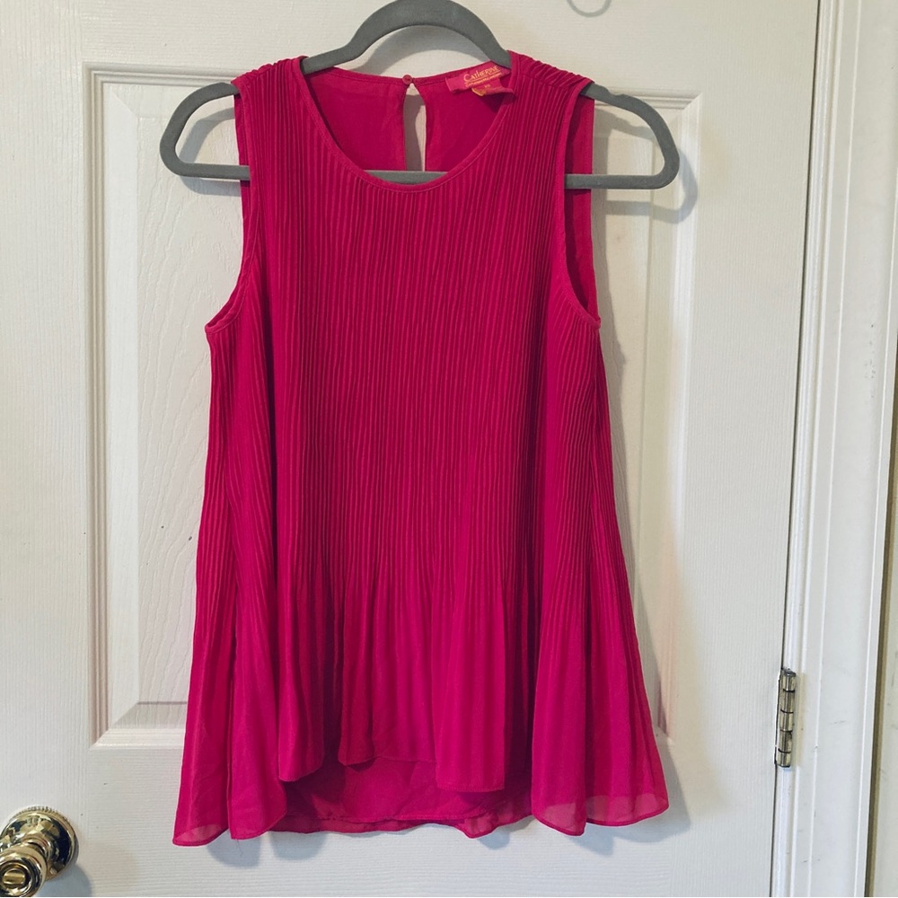 Hot pink pleated sz XS sleeveless blouse